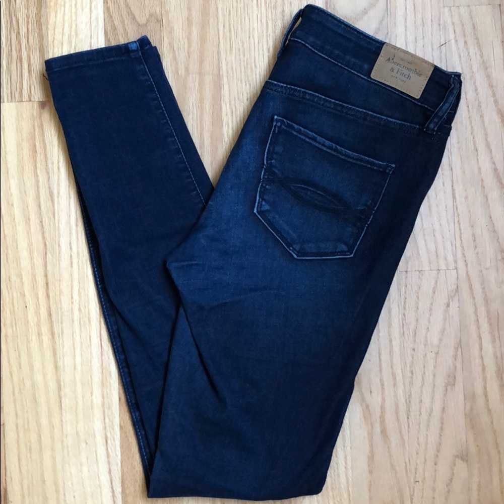 Abercrombie & Fitch Dark Wash Jeans/Jeggings